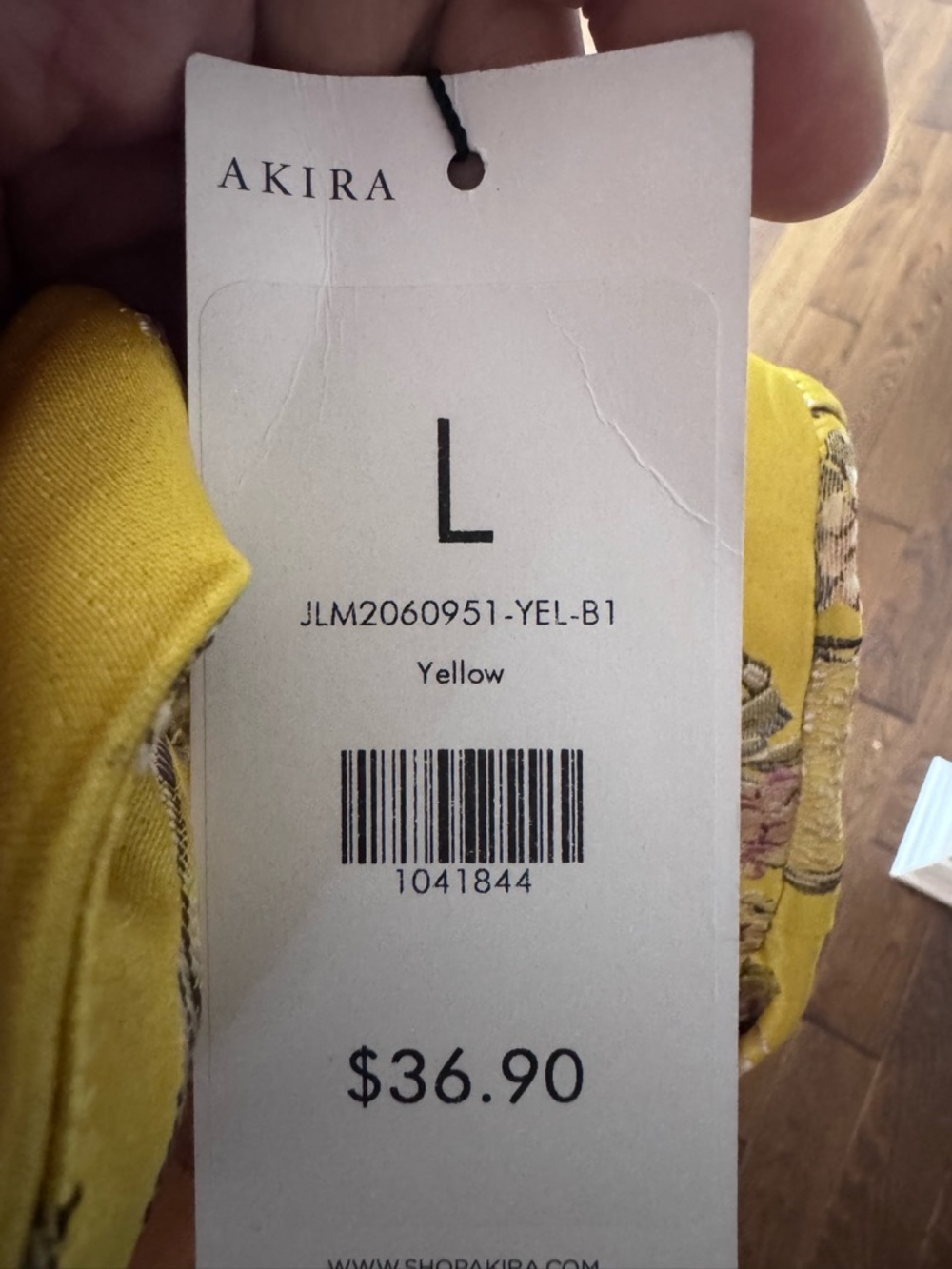 AKIRA Yellow Floral Satin Shorts NWT High Waist Chic Size Large - Picture 3 of 3